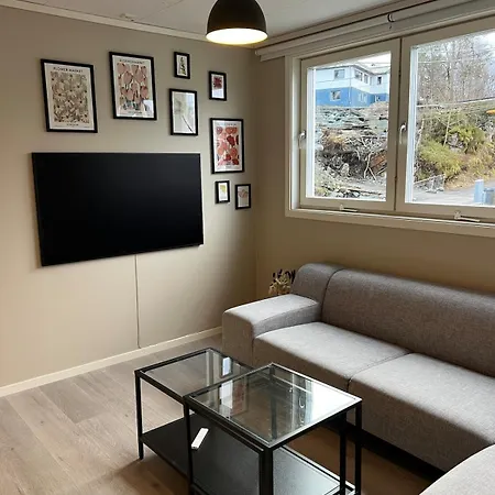 - Home, Close To Airport And The 卑爾根