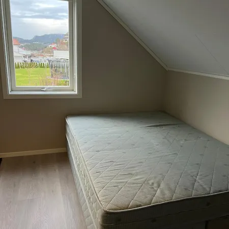 - Home, Close To Airport And The Villa *