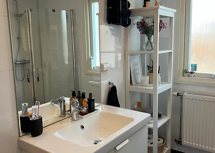 - Home, Close To Airport And The Villa