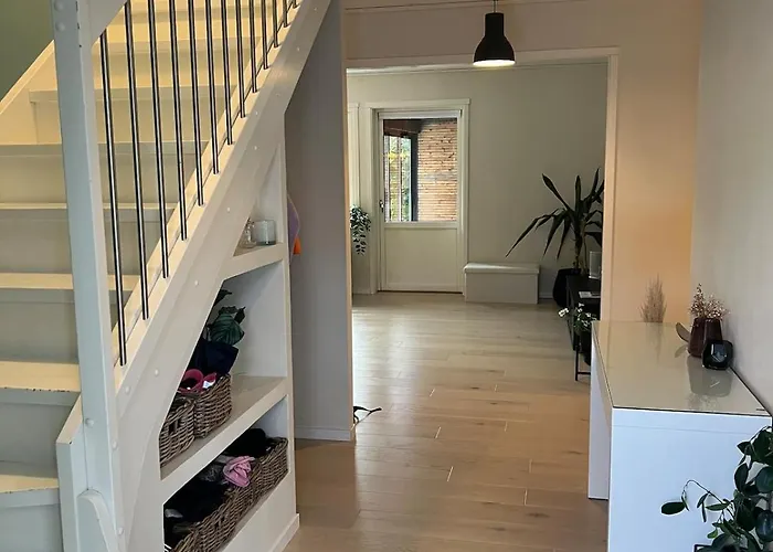 Villa - Home, Close To Airport And The