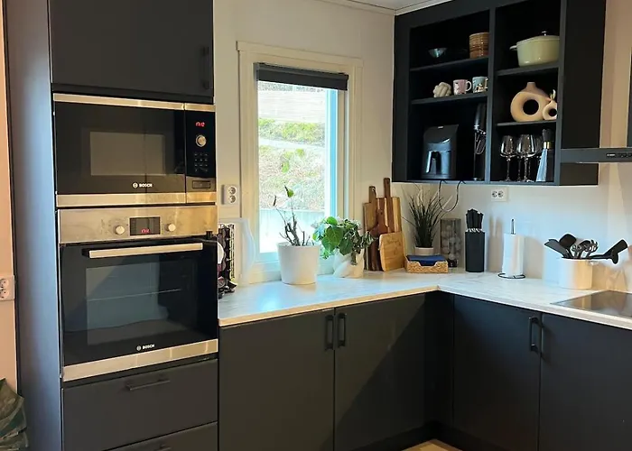 - Home, Close To Airport And The Вилла Берген