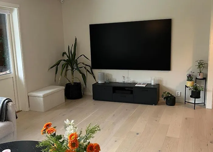 Villa - Home, Close To Airport And The *