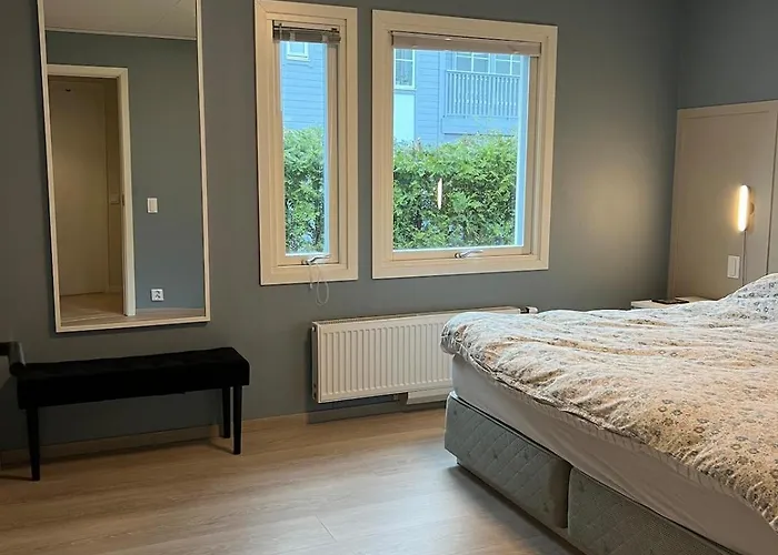 别墅 - Home, Close To Airport And The *